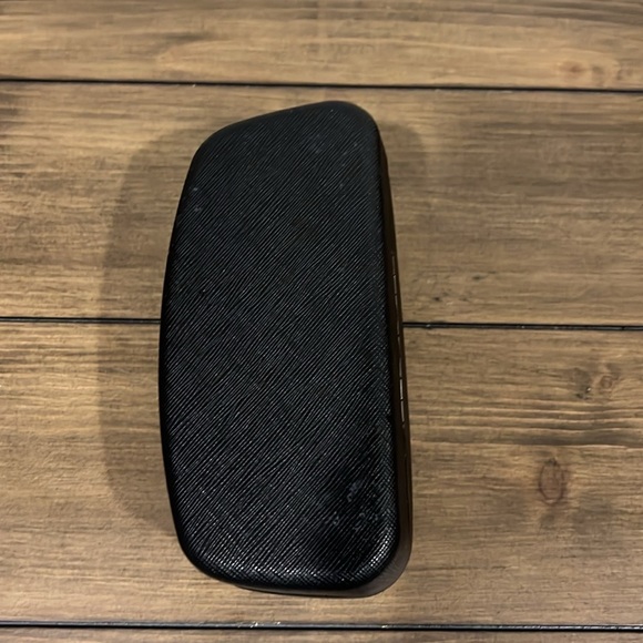 Salvatore Ferragamo black sun glasses holder - Picture 4 of 6